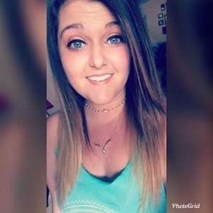 Meet your Posher, Brooke